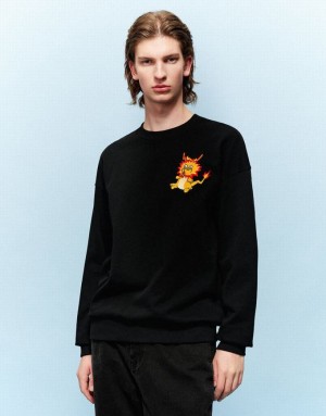 Black Urban Revivo Dragon Embossed Crew Neck Men's Sweatshirts | KJZOHS-613