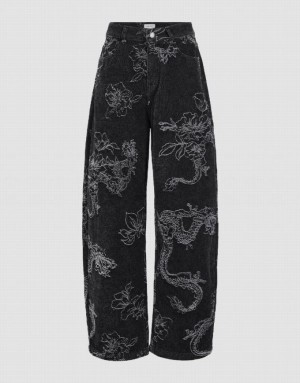 Black Urban Revivo Dragon Printed Carrot Fit Women's Jeans | IZMNLE-671