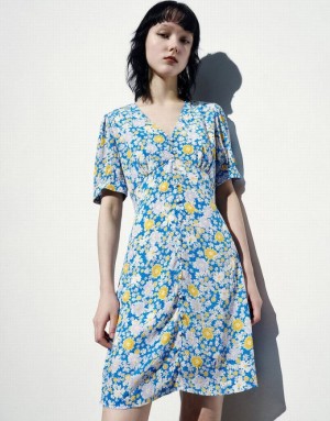 Blue Urban Revivo Floral Printed V-Neck A-Line Women's Dress | MQSVHK-704