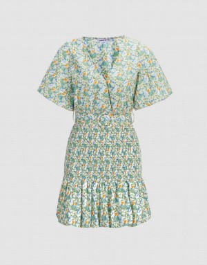 Green Urban Revivo Floral Print Shirred Belted Women's Casual Dress | ERPHCY-245