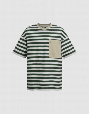 Green Urban Revivo Striped Straight Men's T-Shirts | SGDCVN-547