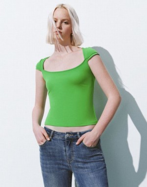 Green Urban Revivo U Neck Knitted Skinny Women's T-Shirts | KJFEXC-196