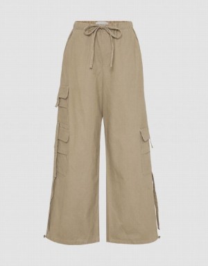 Khaki Urban Revivo Multi-Pocket Drawstring Waist Wide-Leg Women's Pants | XVJMCK-451