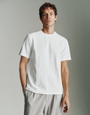 White Urban Revivo Textured Crew Neck Knitted Men's T-Shirts | JEMHFU-372