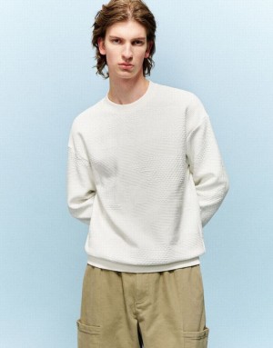 White Urban Revivo Textured Crew Neck Men's Sweatshirts | MXEWZB-168