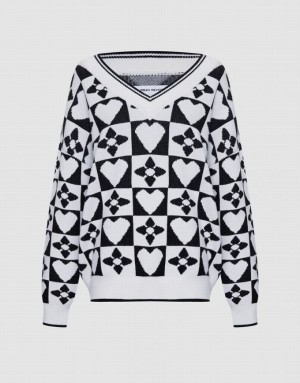 White / Black Urban Revivo Heart & Checkered Pattern Women's Sweaters | SJKOQX-087