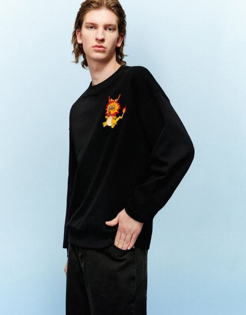 Black Urban Revivo Dragon Embossed Crew Neck Men's Sweatshirts | KJZOHS-613