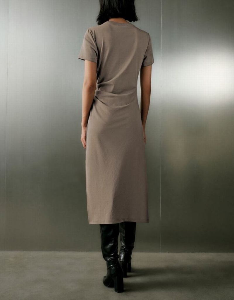 Brown Urban Revivo Ruched Crew Neck Straight Women's Dress | NQYGZU-471