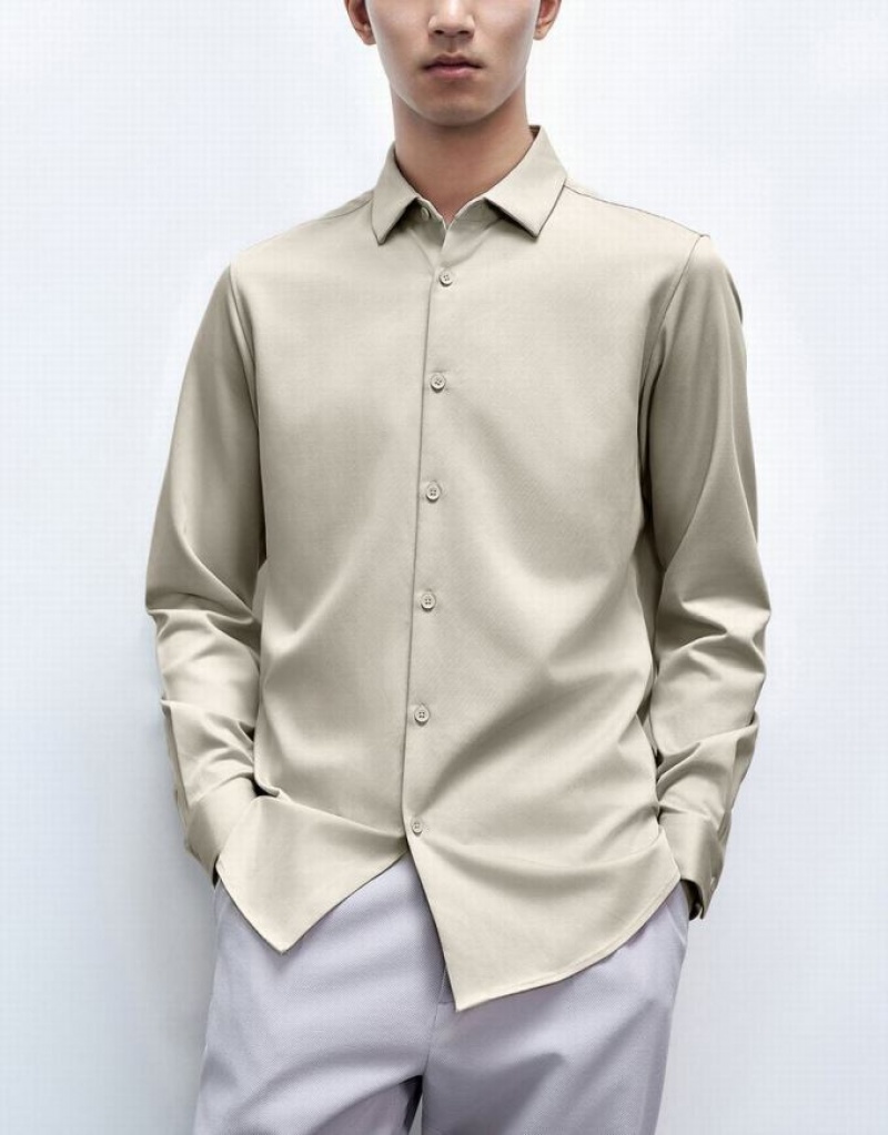 Khaki Urban Revivo Button Up Straight Men's Shirts | MOKNWT-371