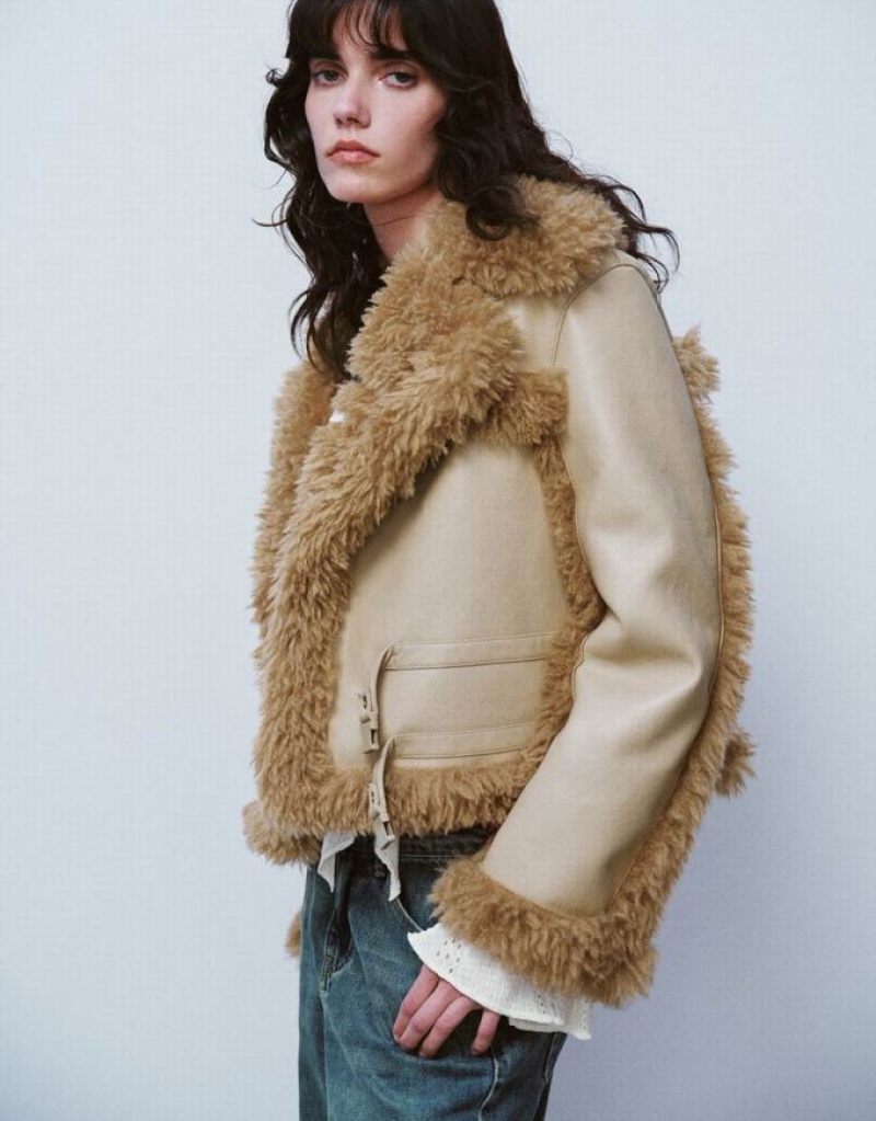 Khaki Urban Revivo Furry Straight Women's Jacket | TWPUDF-738