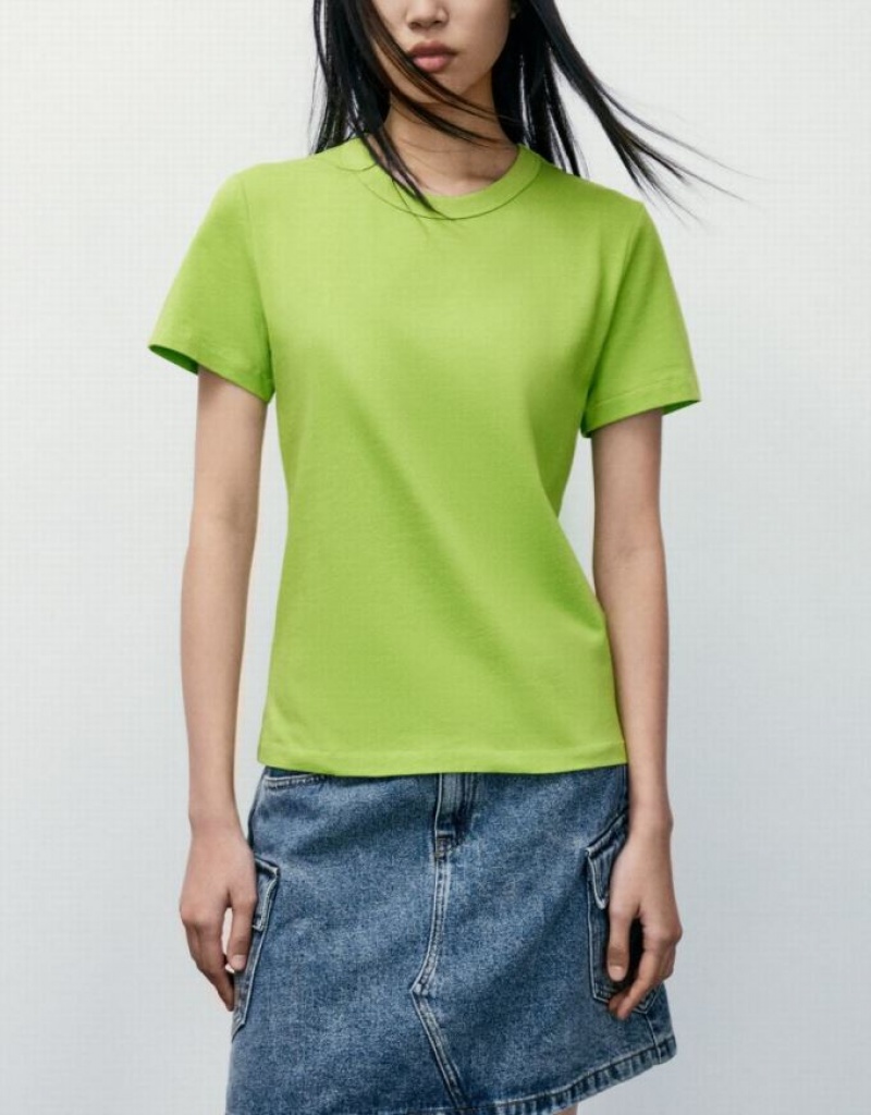 Light Green Urban Revivo Basic Crew Neck Women's T-Shirts | ULBHYE-427