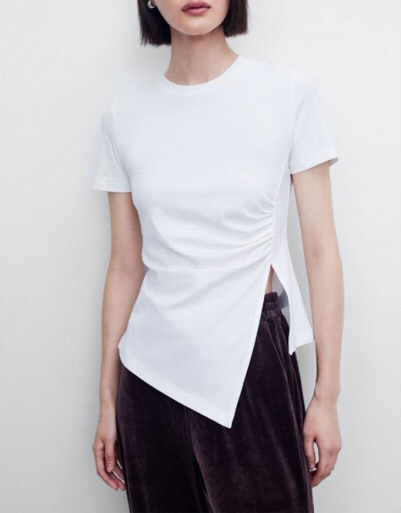 White Urban Revivo Asymmetrical Hem Women's T-Shirts | KWMDIT-632