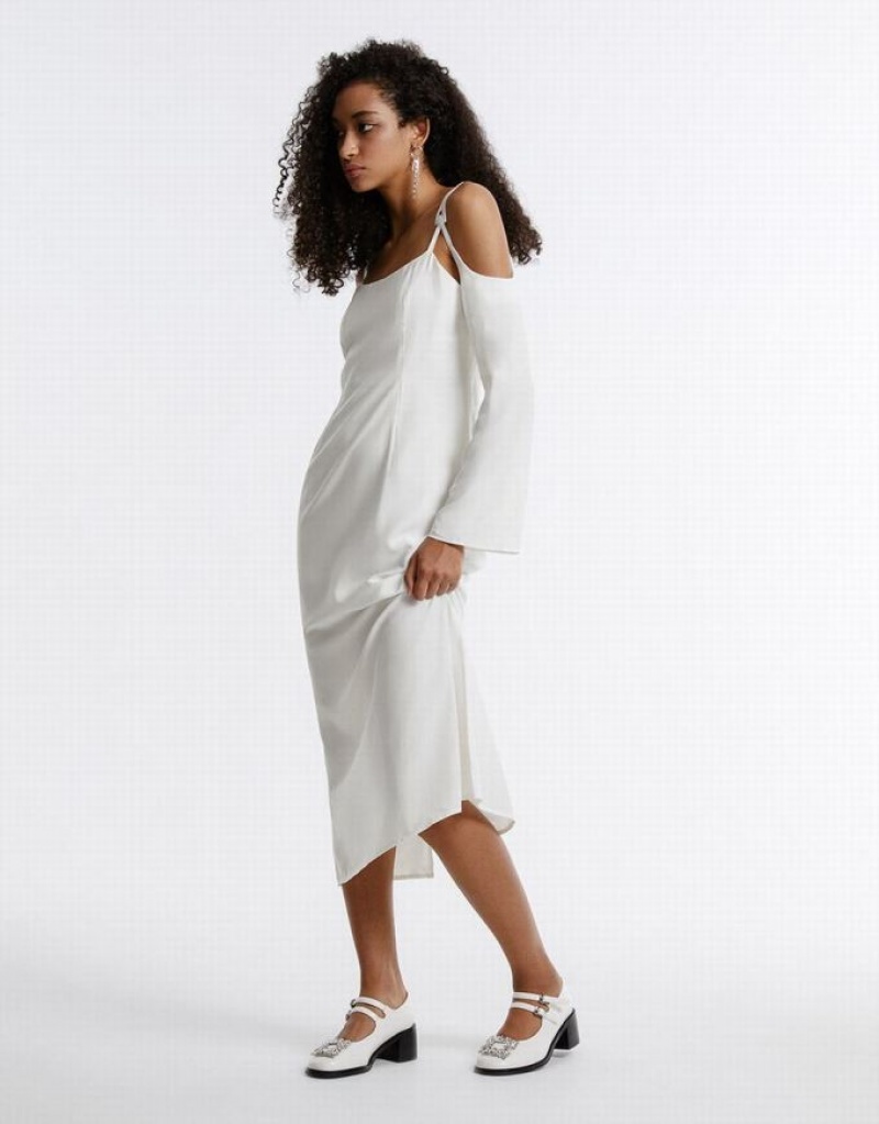 White Urban Revivo Cold Shoulder Women's Casual Dress | DUTORN-758