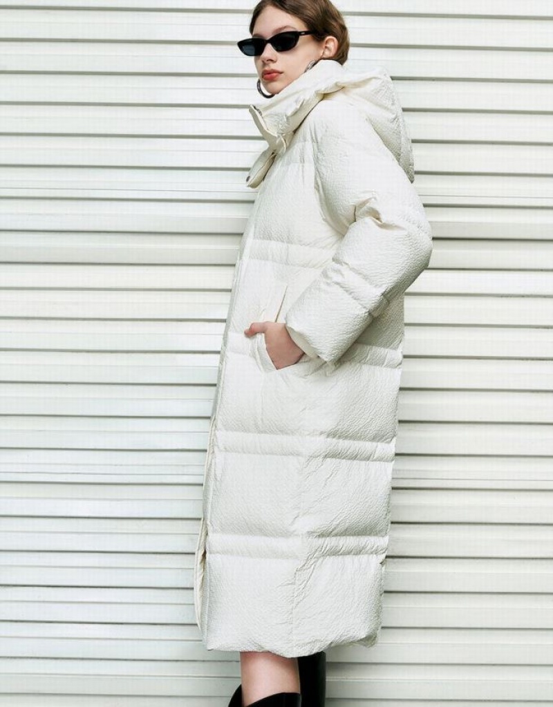 White Urban Revivo Straight Hooded Women's Puffer Jacket | APBLVW-081