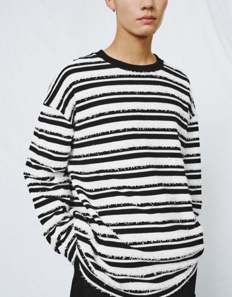 White Urban Revivo Striped Crew Neck Men's T-Shirts | ZXWIGA-972