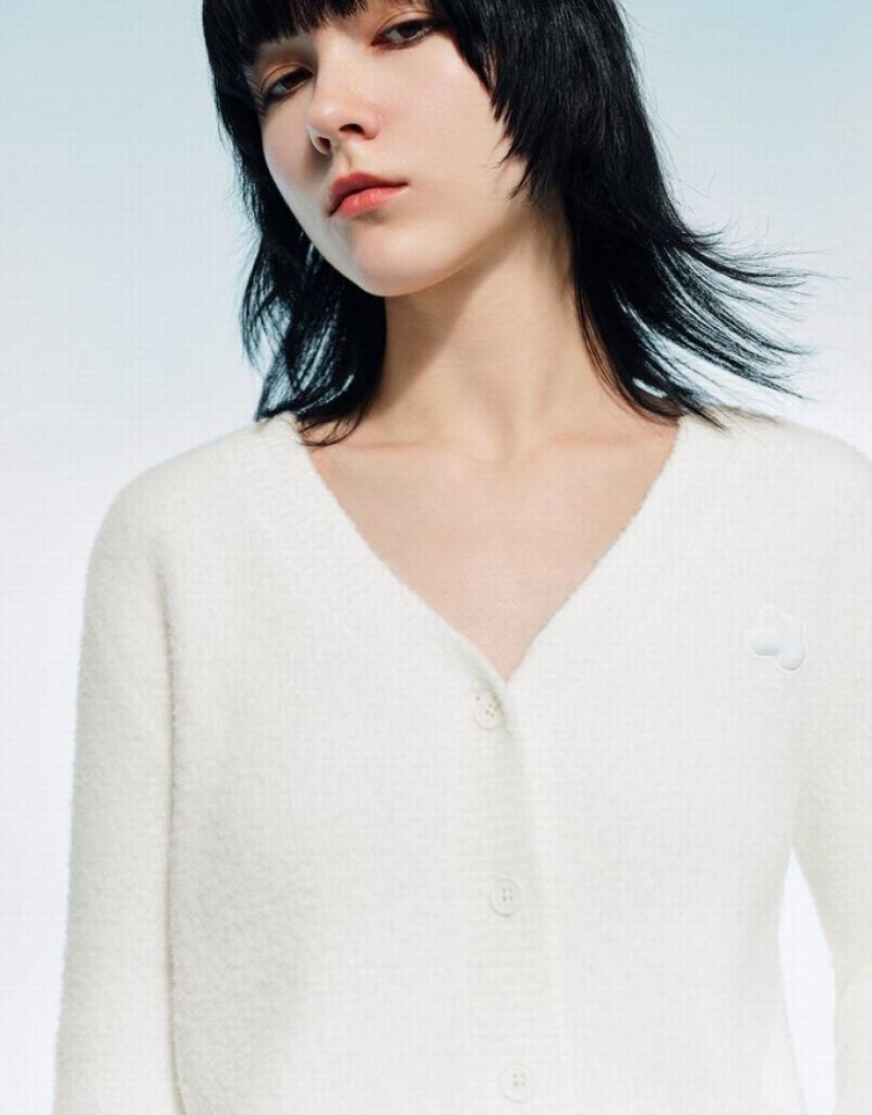 White Urban Revivo V-Neck Knitted Women's Cardigan | JKNARX-789